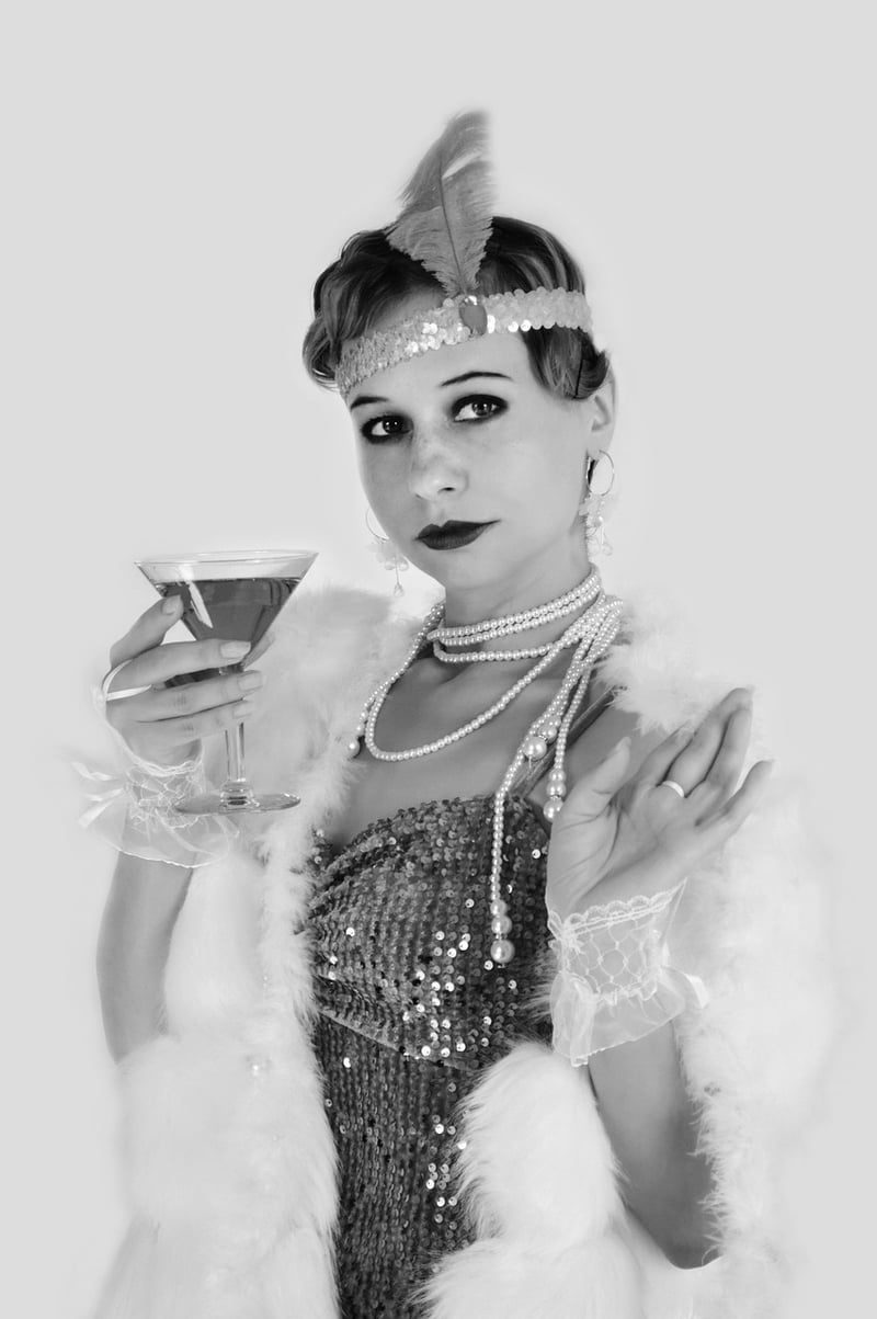 Roaring Twenties Woman